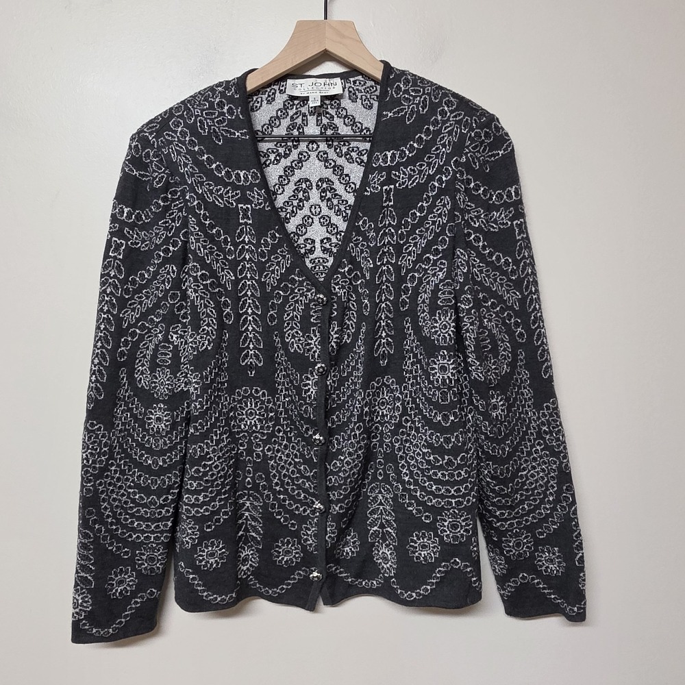 Vtg St. John Knit Geometric Scandinavian Gray/Silver Detailing Shoulder Pad Sz 8